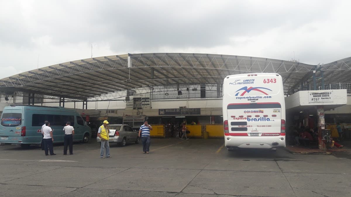 Terminal de Transportes Rtc — foto