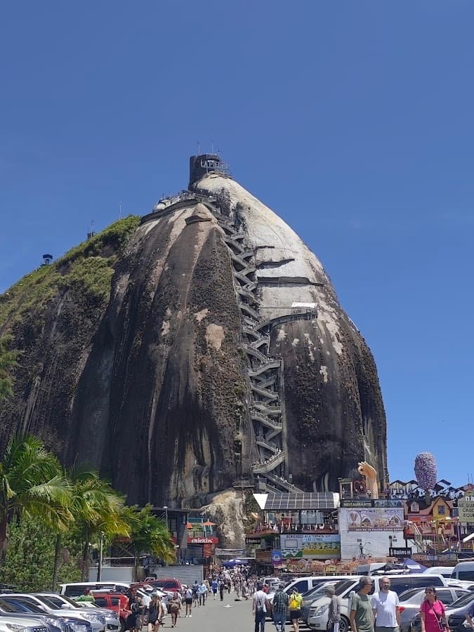 Capture Colombia Tours - Best Guatapé Tour