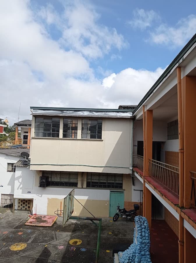 Institución Educativa Centenario