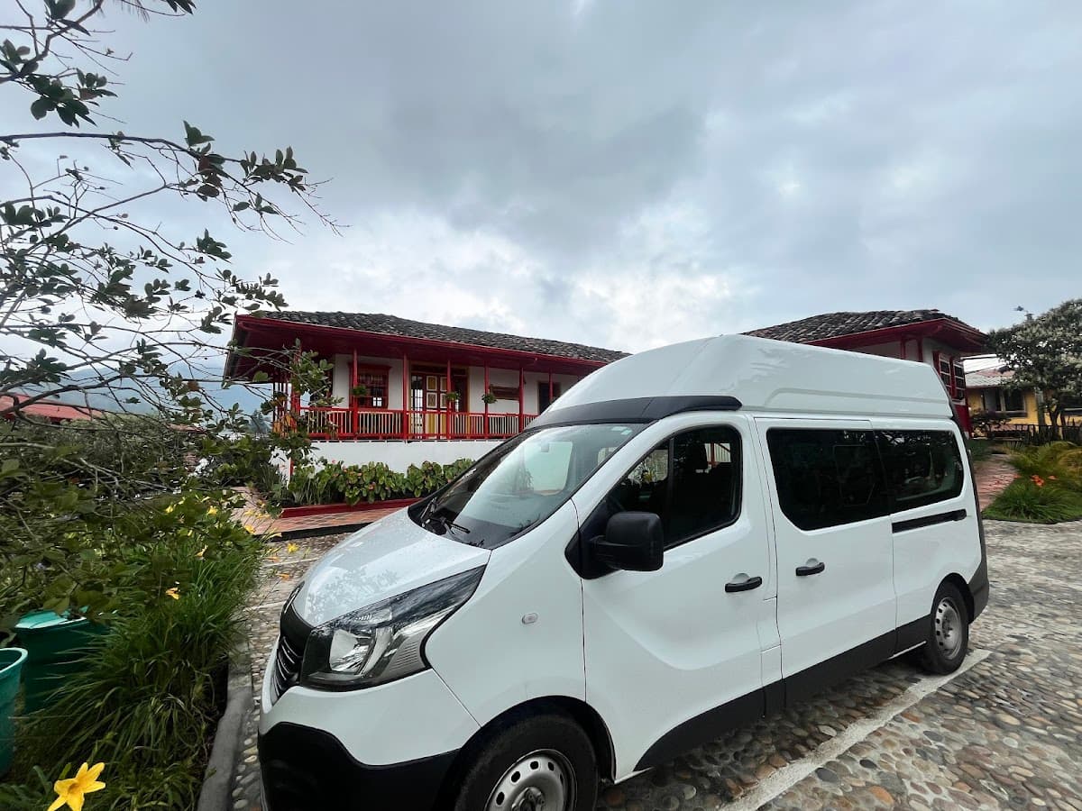 Executive Rent a Car / Alquiler de vehiculos — foto