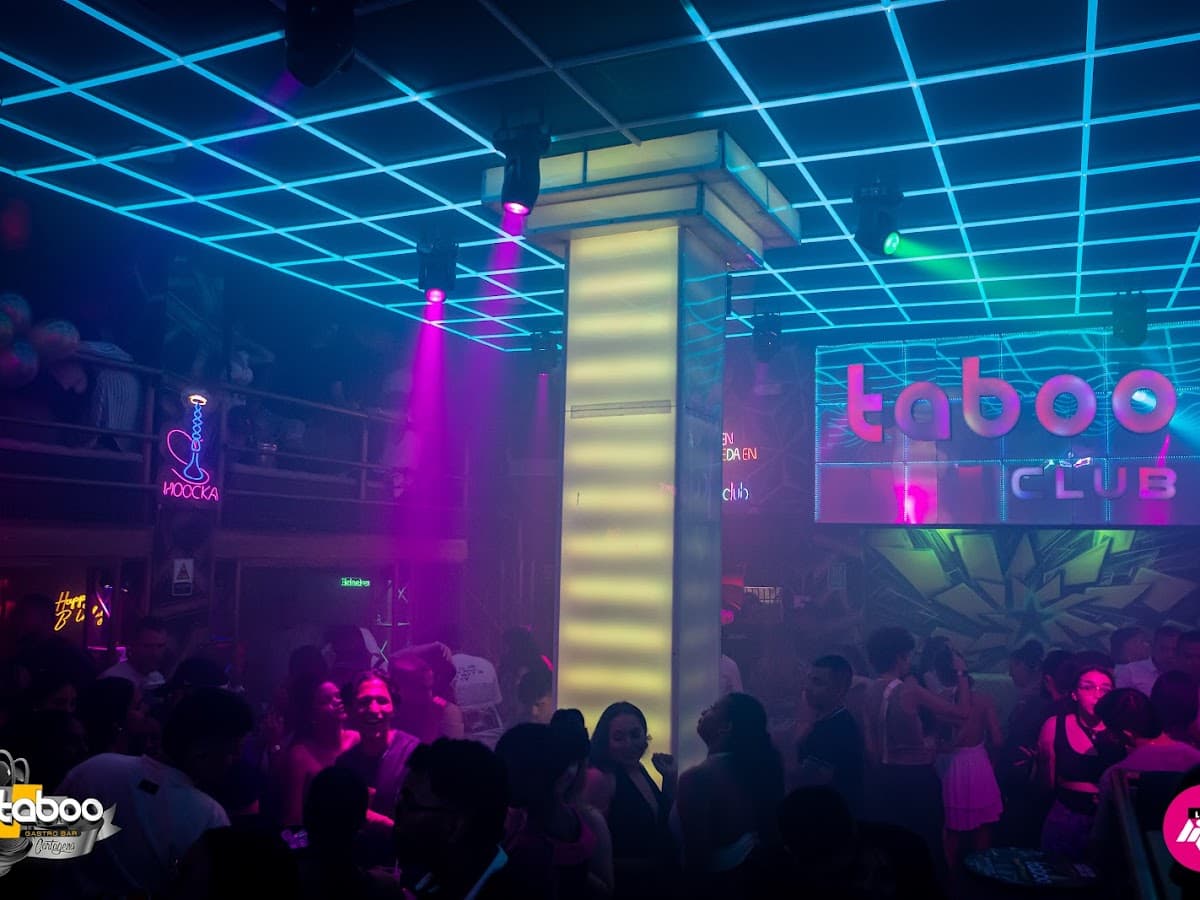 The Light Disco Club — foto