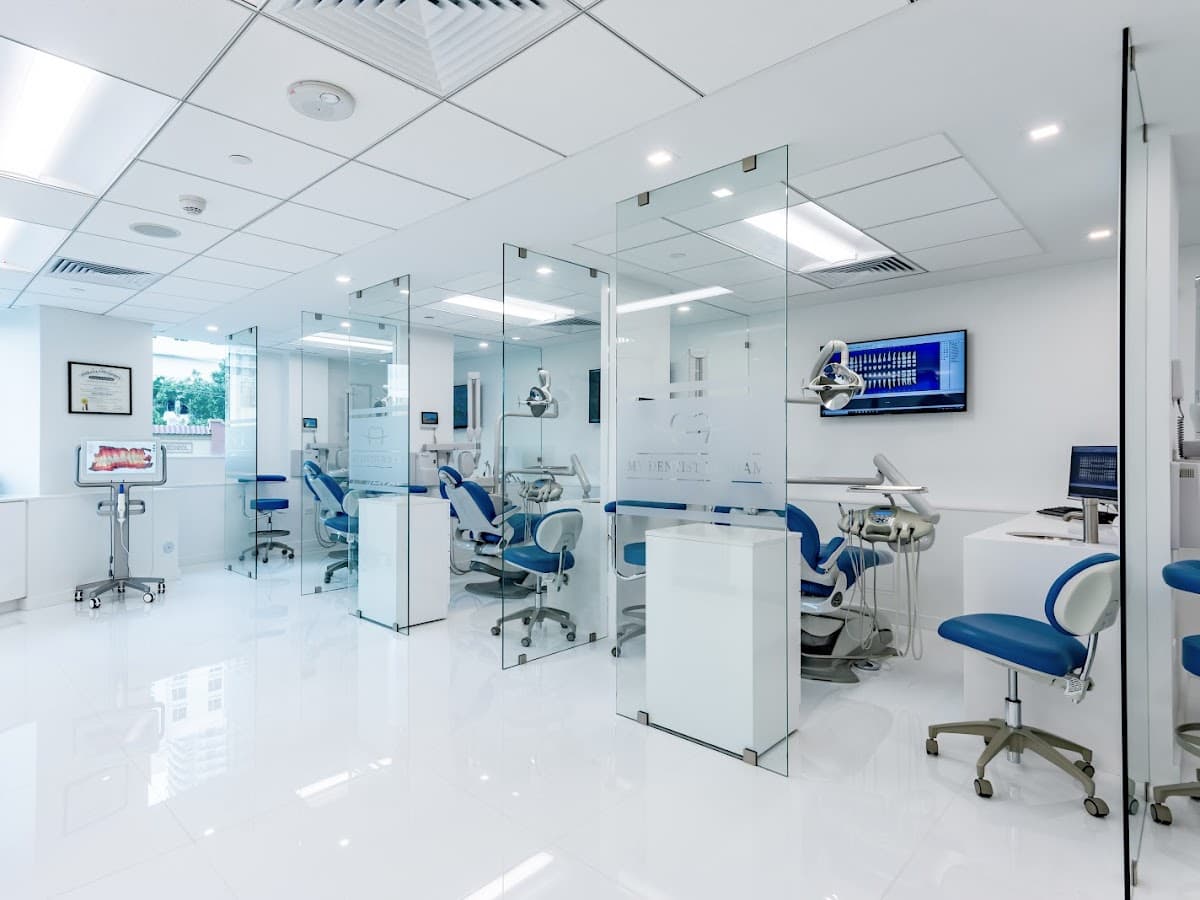 Bayfront Dental - Dr. Taylor Light — foto