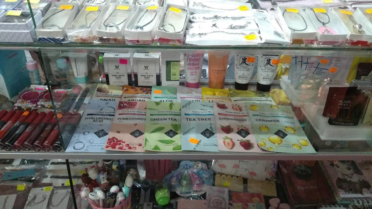 Tienda K-Pop ZKT STORE — foto