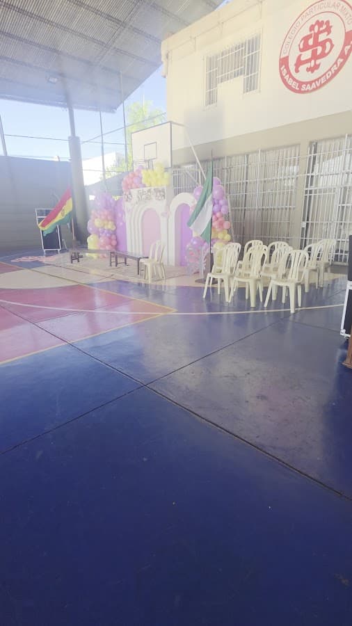Colegio Isabel Saavedra — foto