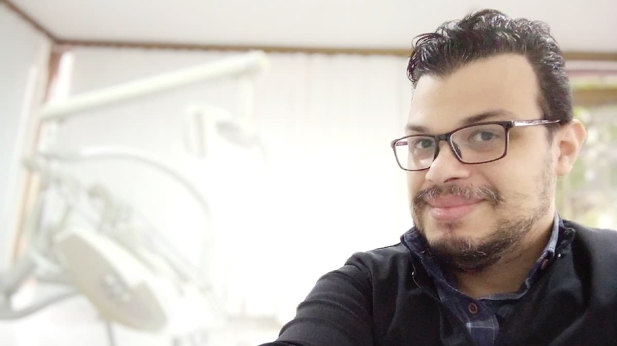 Dr. Luis Marcano - Prótesis Dental — foto
