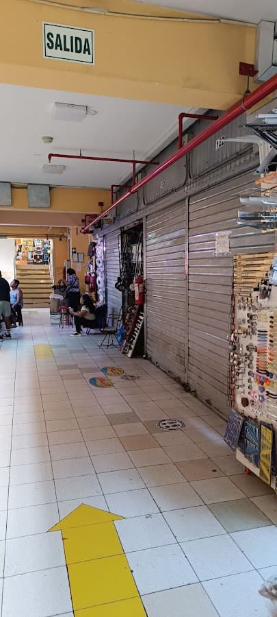 Centro Comercial Paruro — foto