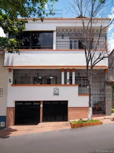 61Prado Hotel