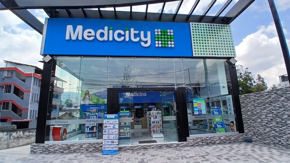FARMACIAS MEDICITY QUITO CONOCOTO LOLA QUINTANA — foto