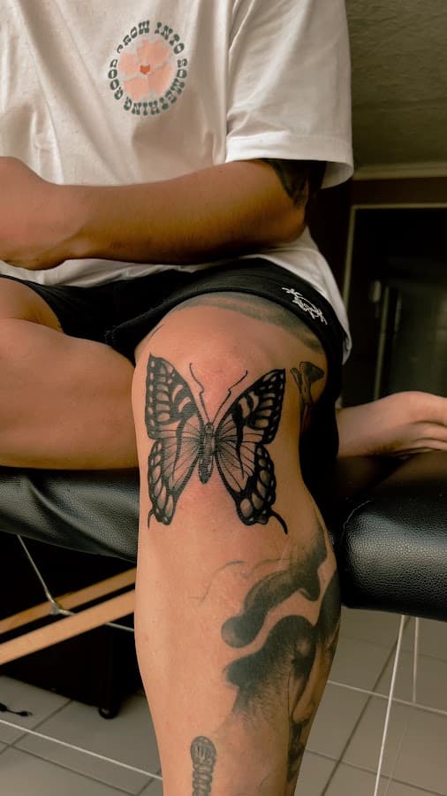 NO BAD DAYS TATTOO — foto