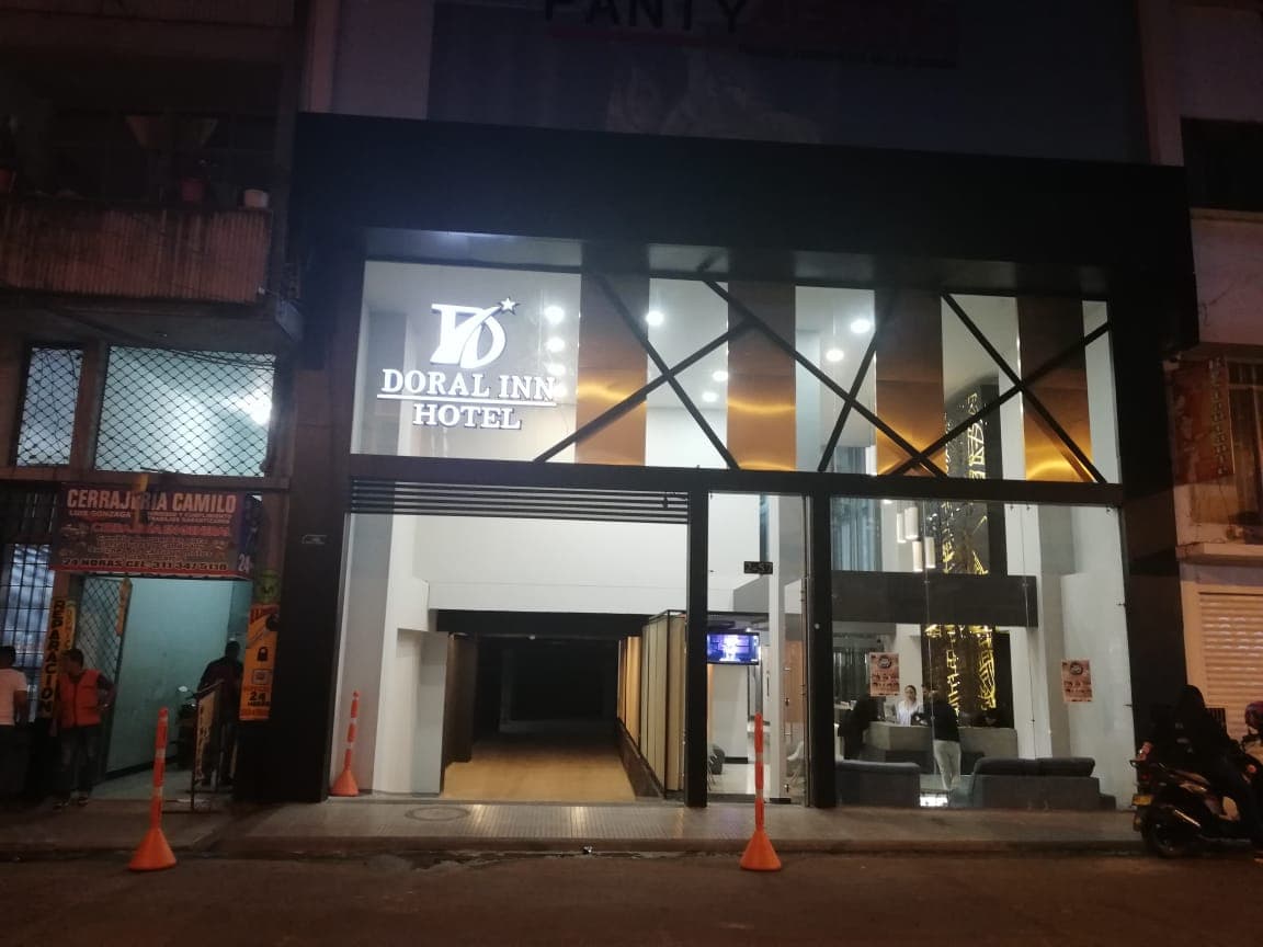 HOTEL DORAL INN