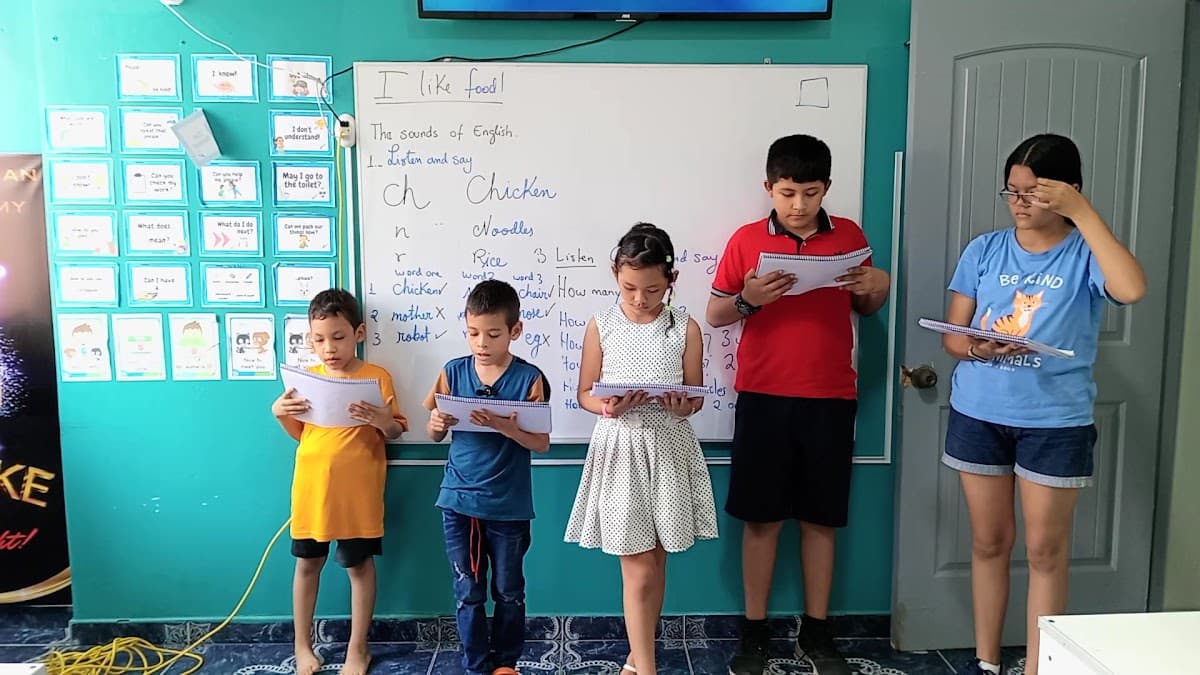 The New American English Academy Inglés Pucallpa — foto