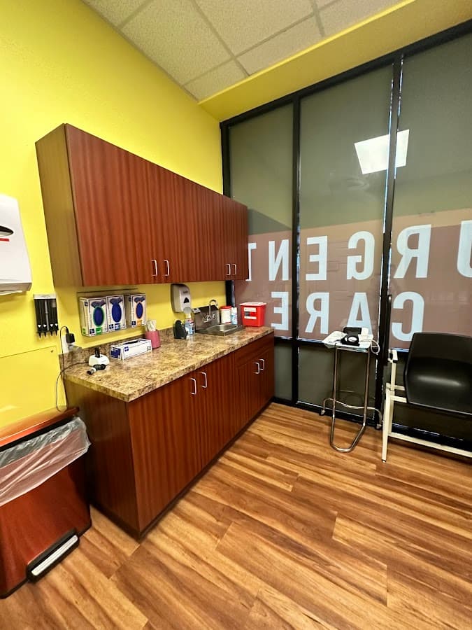 Avecina Medical Urgent Care - Tinseltown