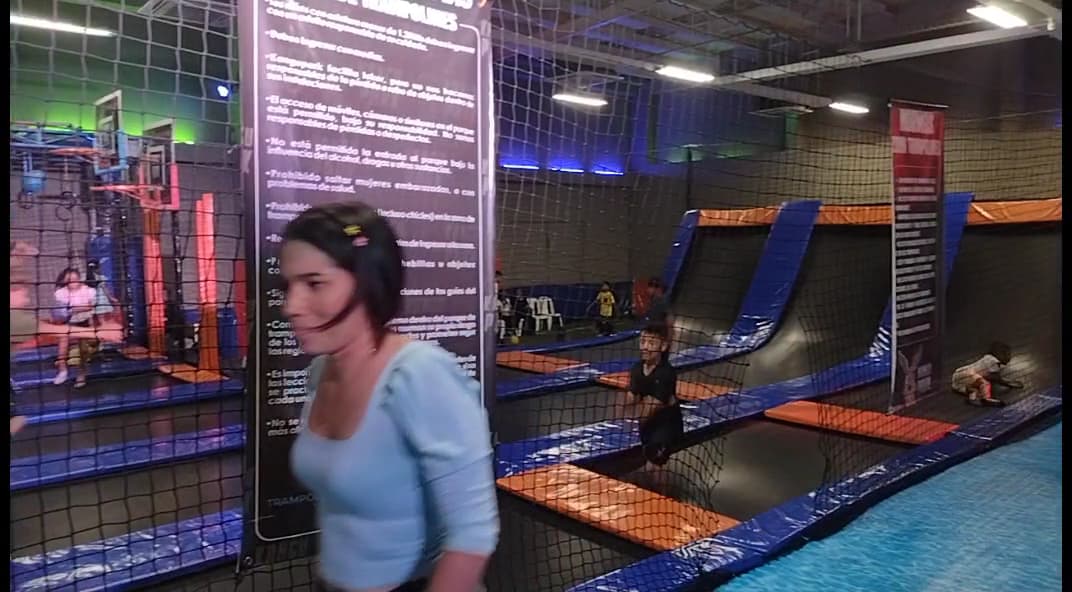 Kangu Park Trampolines — foto