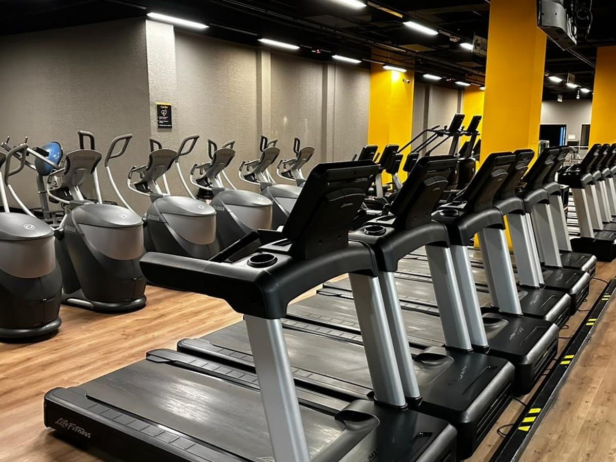 Gimnasio Smart Fit - Plaza del Sol Piura