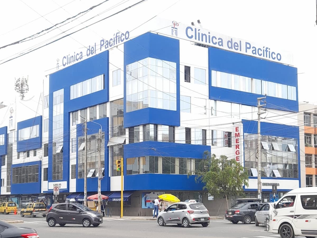 Clínica el Pacifico - Sede Bolognesi — foto