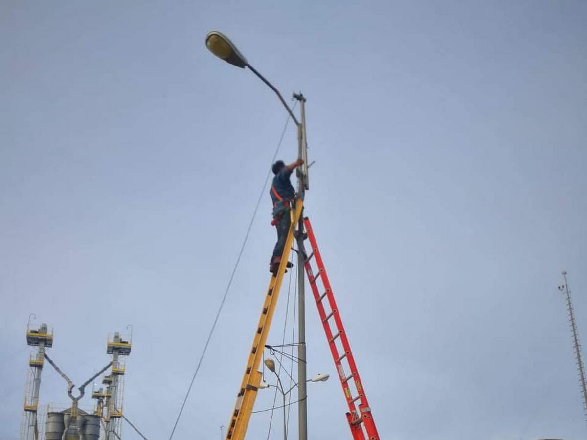 INSTELC SERVICIOS ELÉCTRICOS — foto