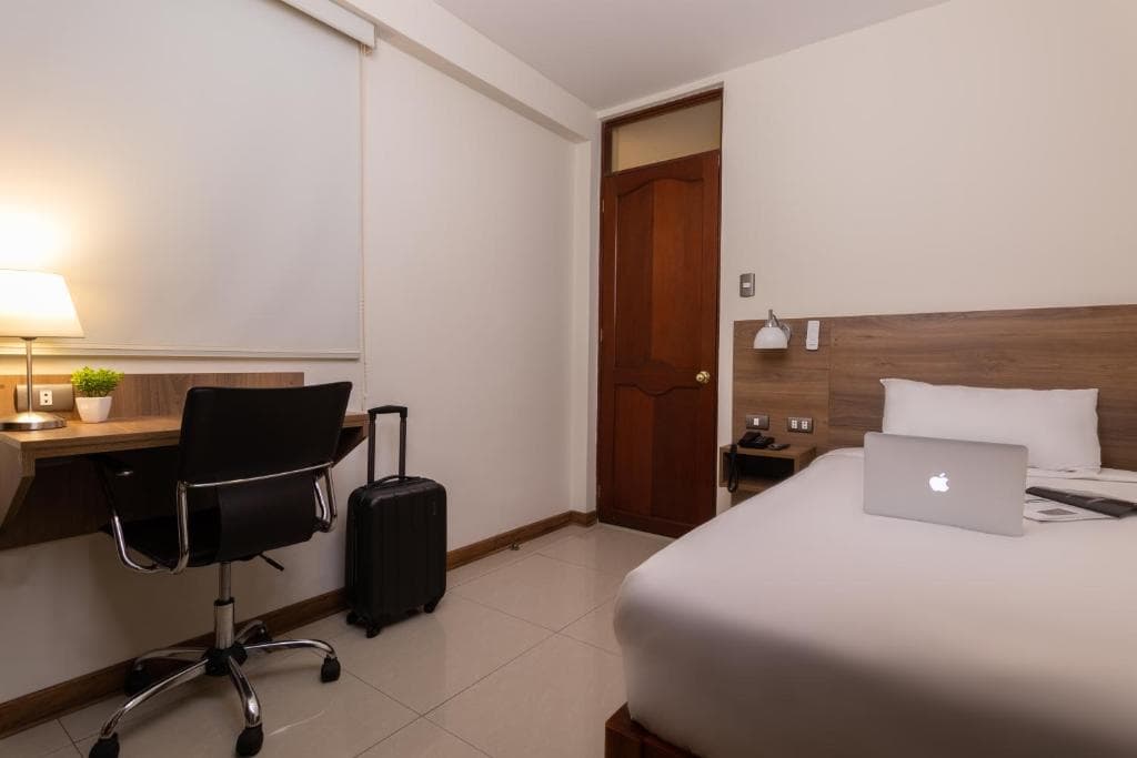 Hotel Alexander — foto