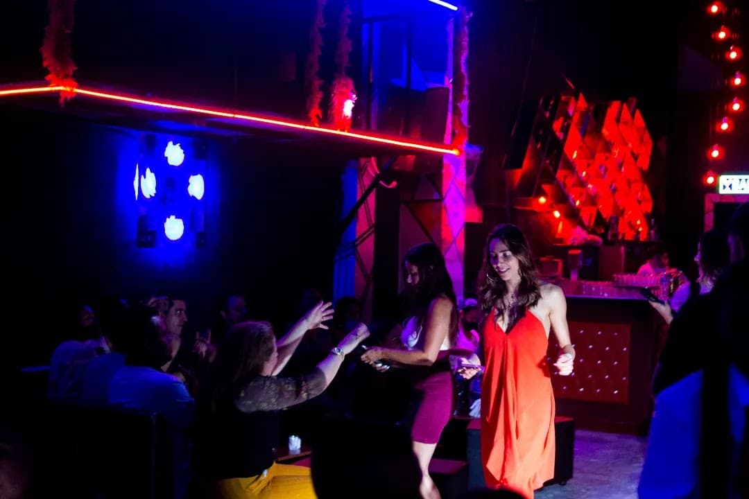 Lux ibague Discoteca crossover — foto