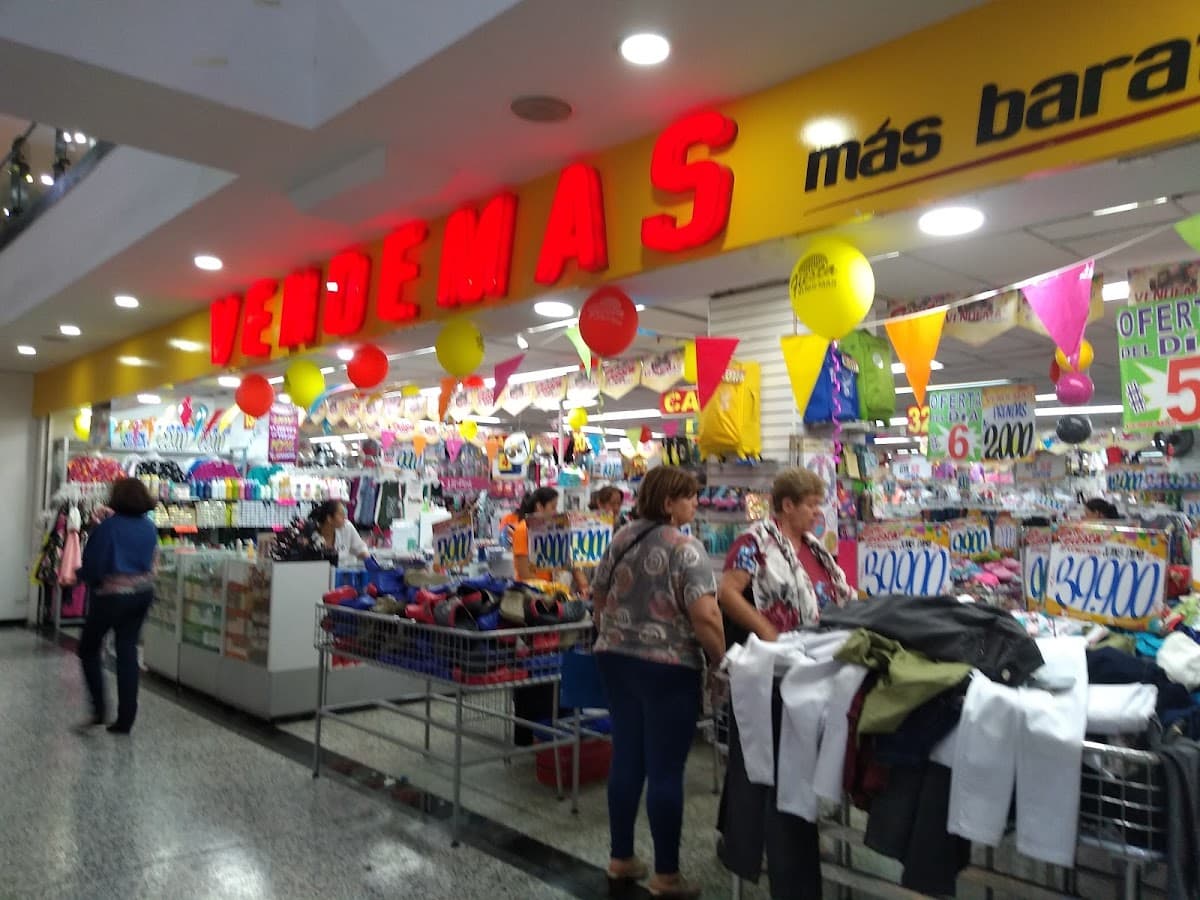 Centro Comercial Combeima — foto