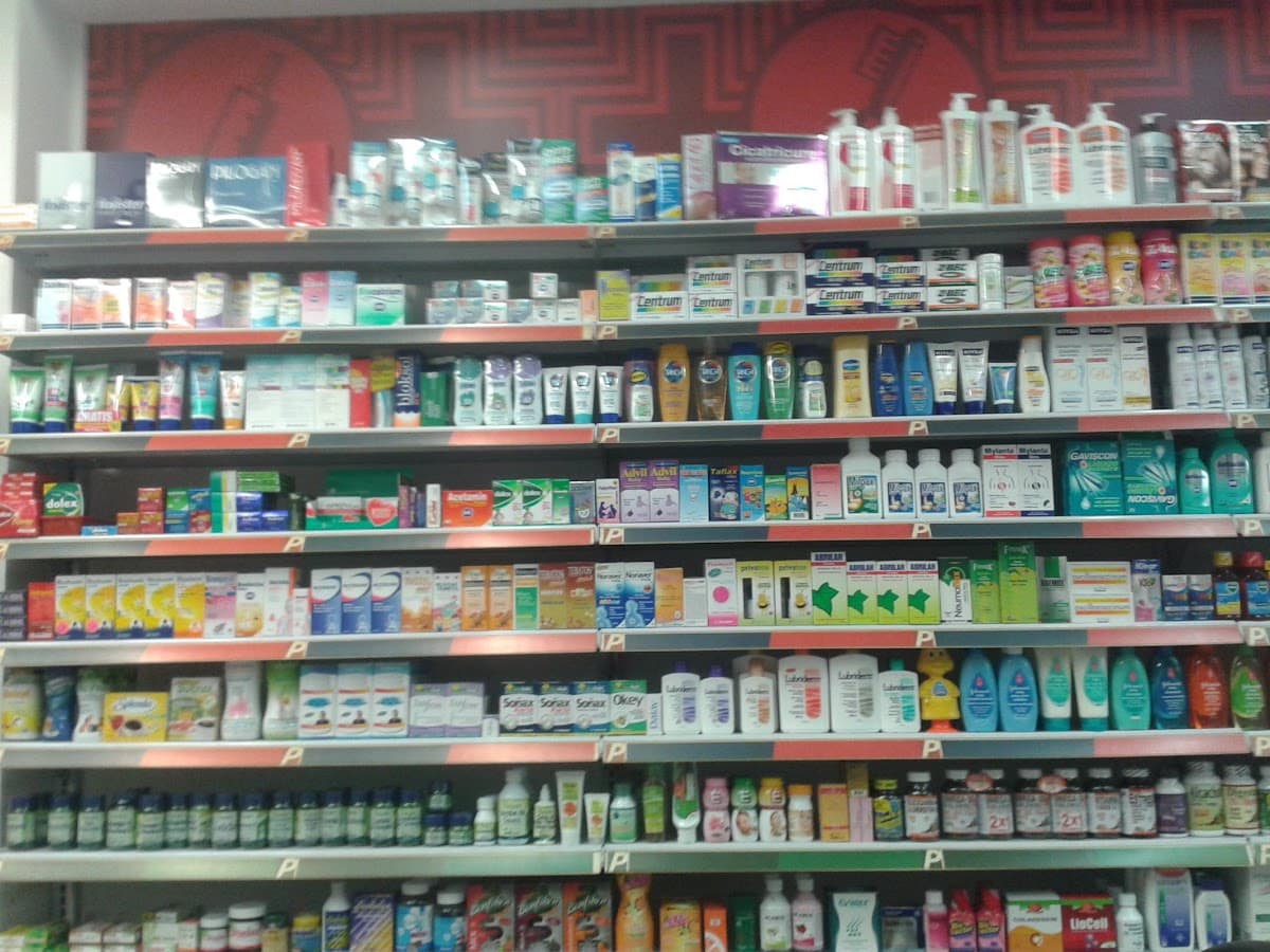 Farmacia Pasteur Caribe Plaza — foto