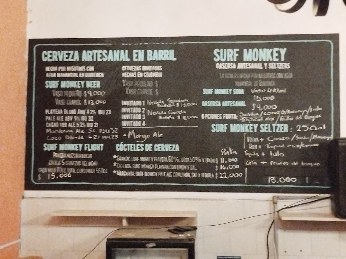 Surf Monkey Beer Taproom - Craft beer — foto