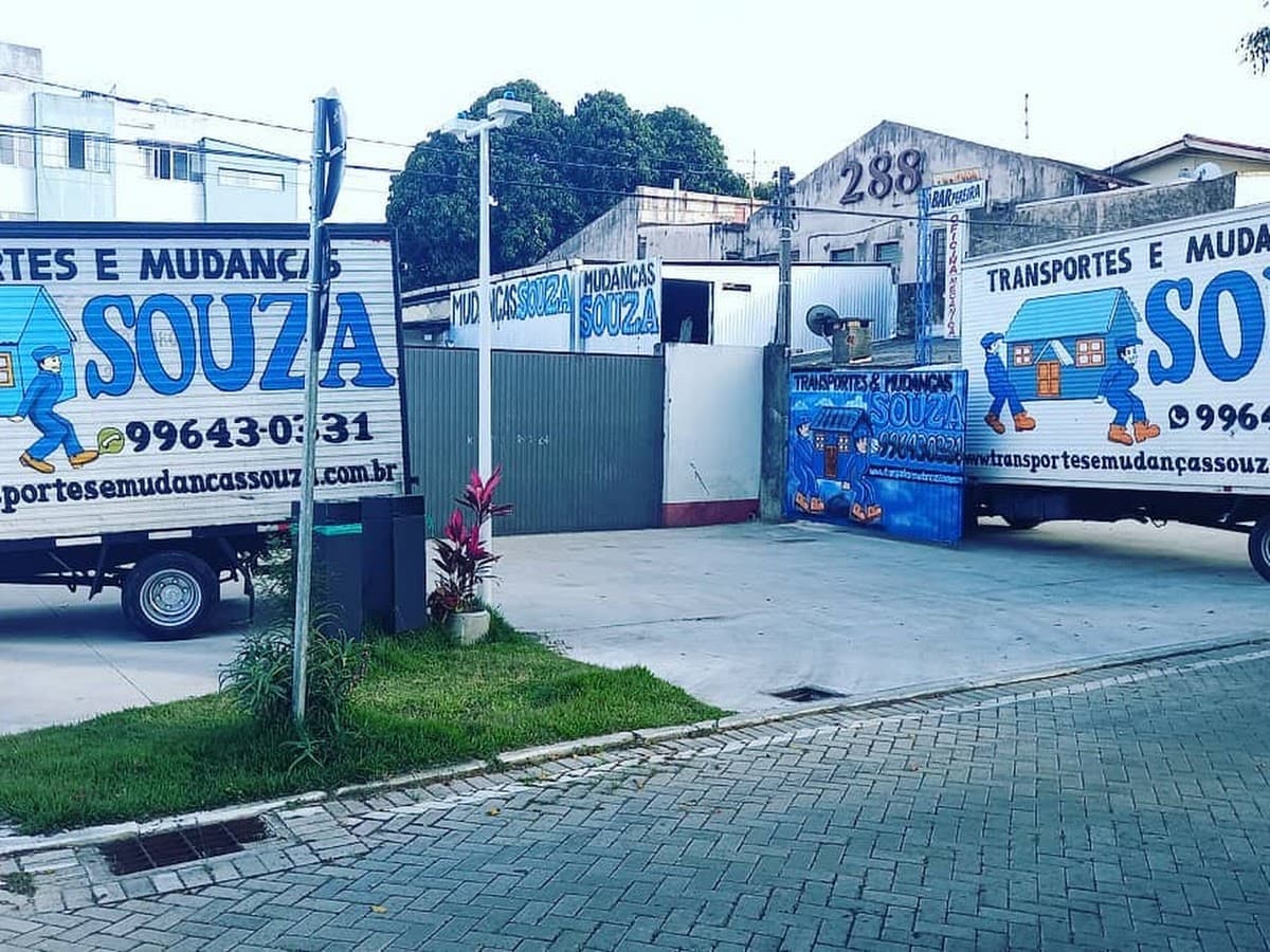 A-Z LOG Fretes Mudanças e Transportes Especiais — foto