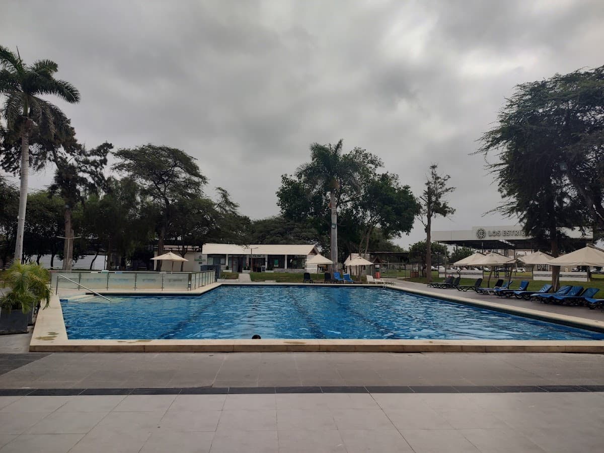Complejo Deportivo del Jockey Club — foto