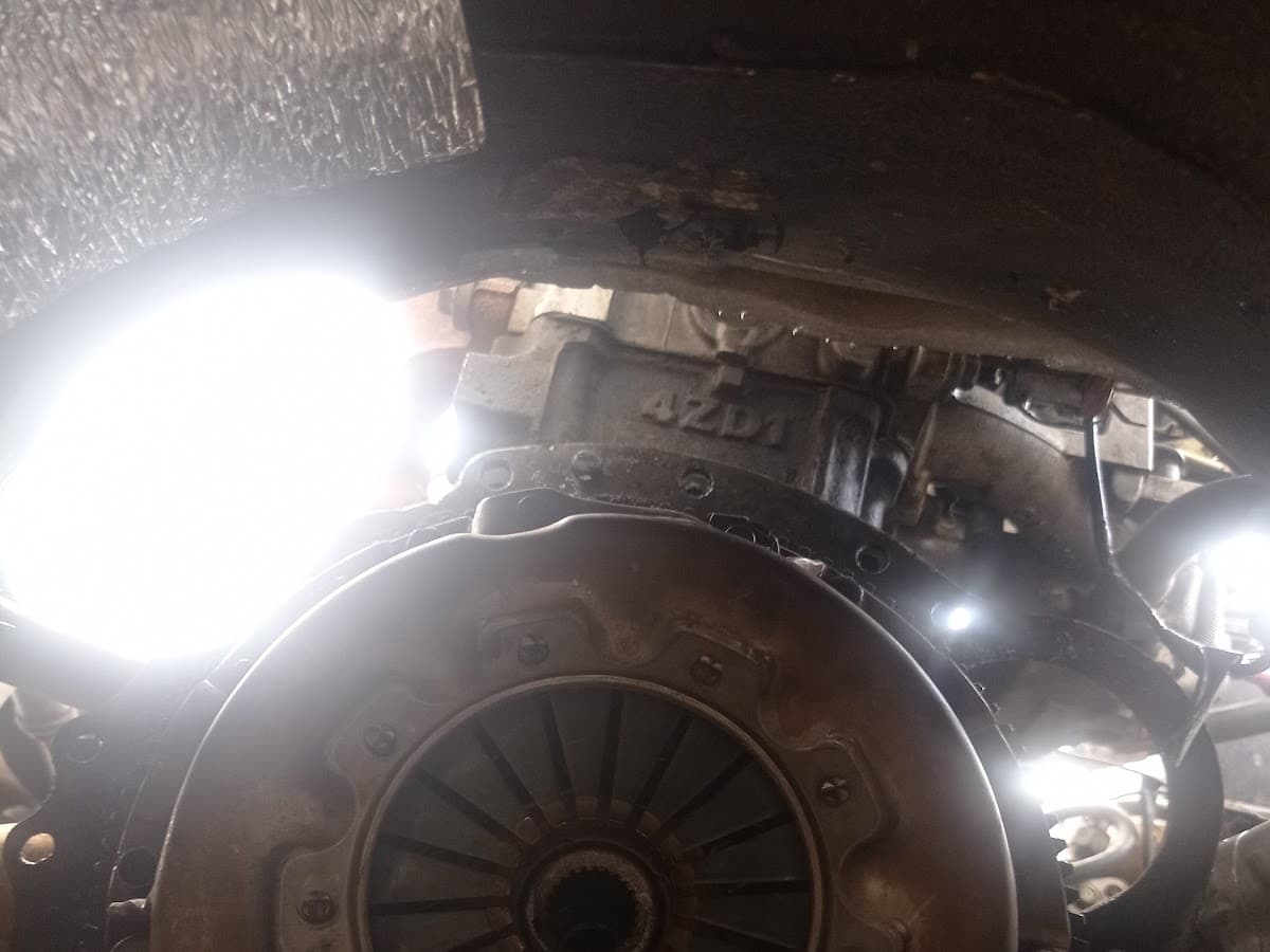 TALLER MECÁNICO AUTOMOTRIZ en GUAYAQUIL "Steven" — foto