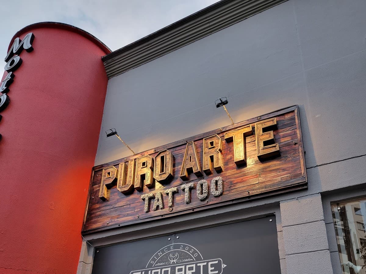 barrio bravo tattoo — foto
