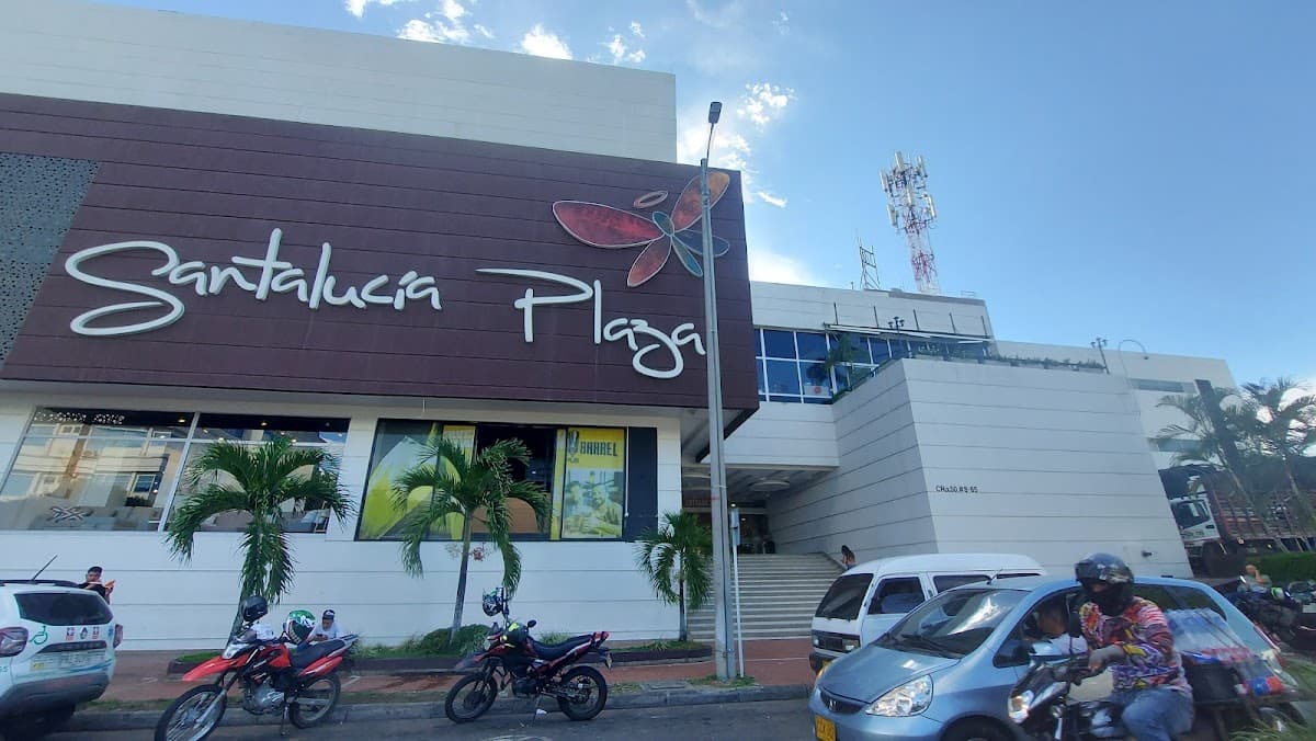 Centro Comercial Santa Lucia Plaza