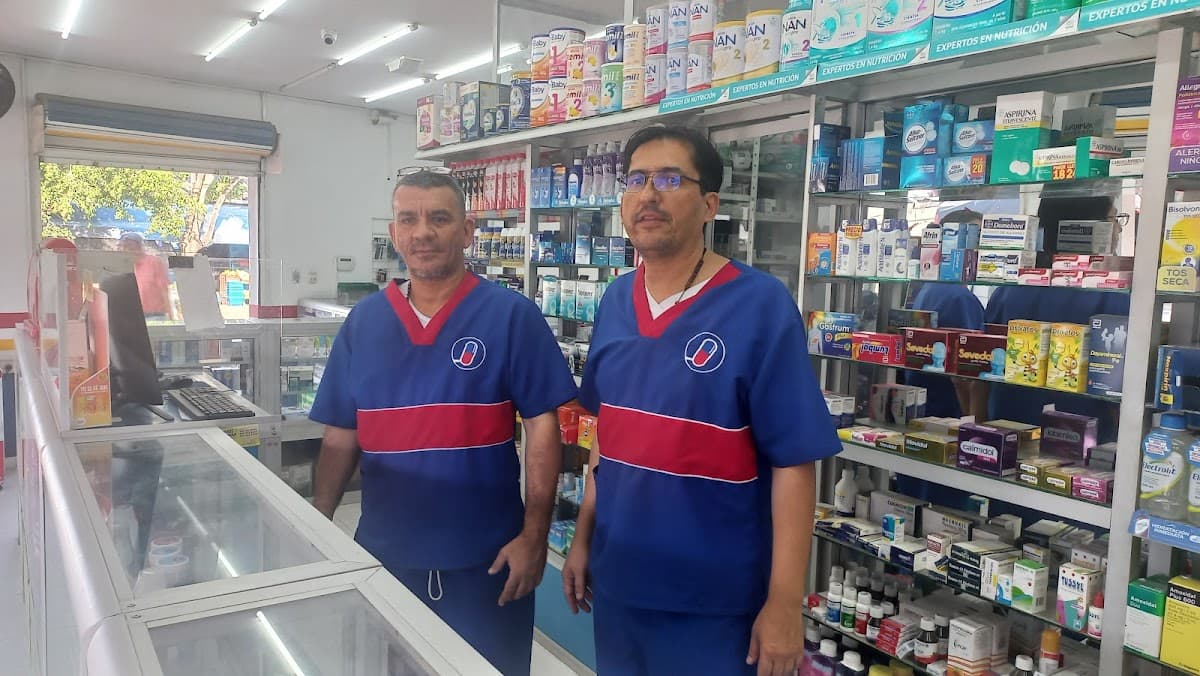 Droguerías Farmavida — foto