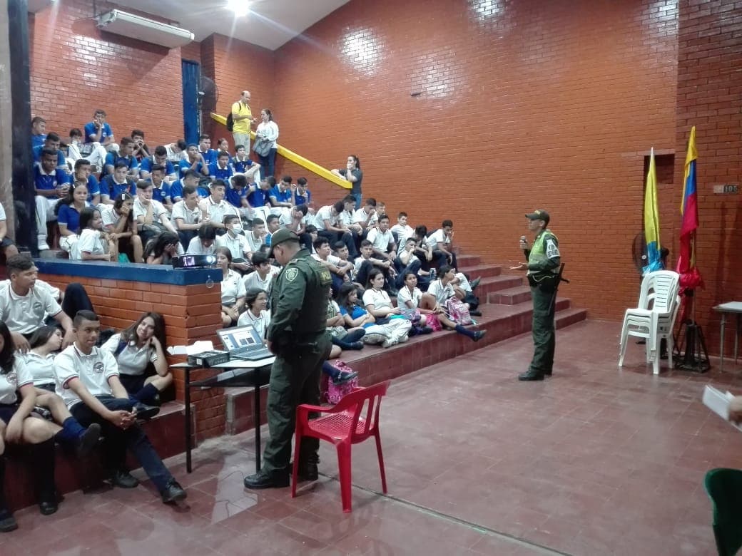 Colegio INEM — foto