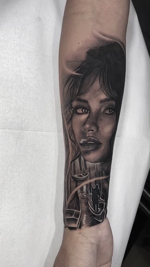 Alape Tattoo studio — foto