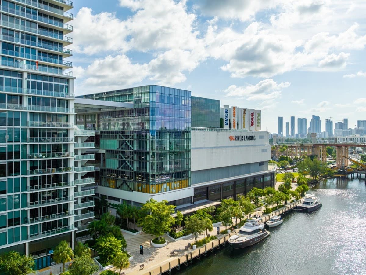 River Landing Shops & Residences