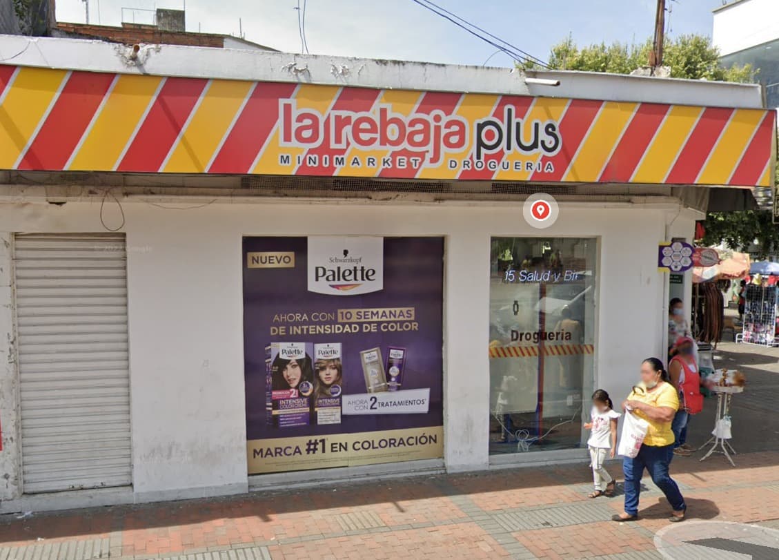 la rebaja Plus No. 1 DROGUERIA Y MINIMARKET Parque Principal Neiva