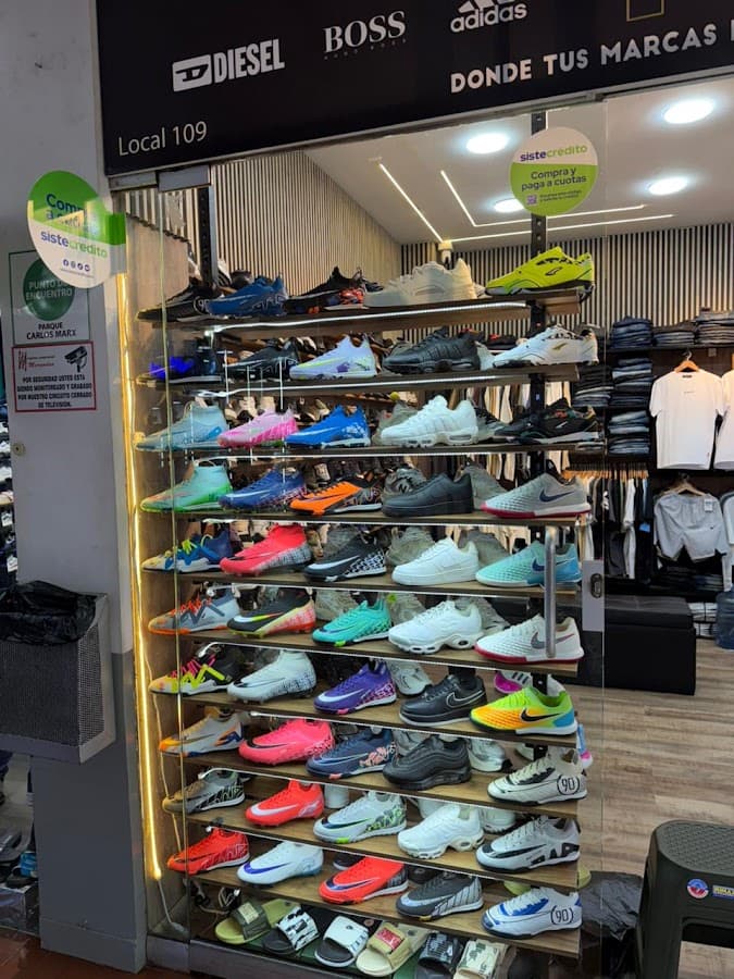 La isla de la moda - Zapatillas Villavicencio — foto