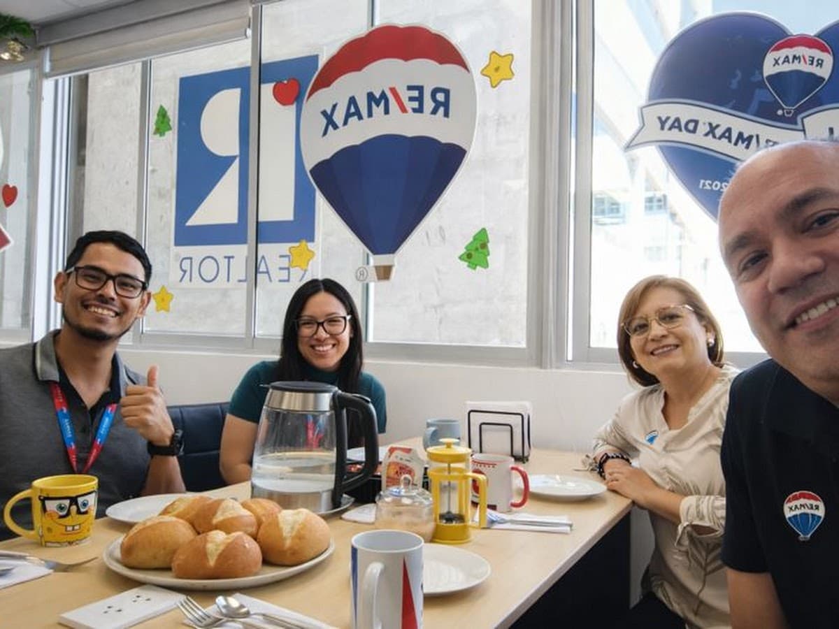 Remax Lima Perú Gianina Salas - Asociados United — foto