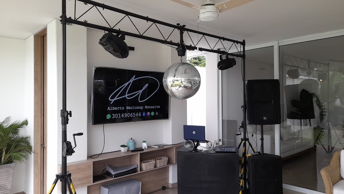 Alberto Neciosup producción y eventos — foto
