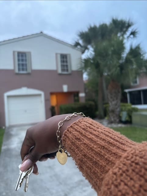 Sofia Limberi, Realtor at KW Reserve Palm Beach — foto