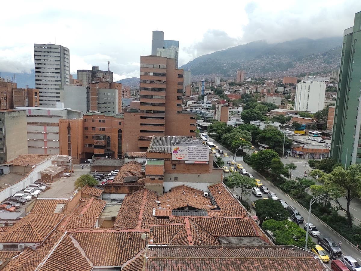 Consultorios Clínica Medellín Torre Fundadores — foto