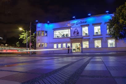 Marco Antonio Peluquería & Spa — foto