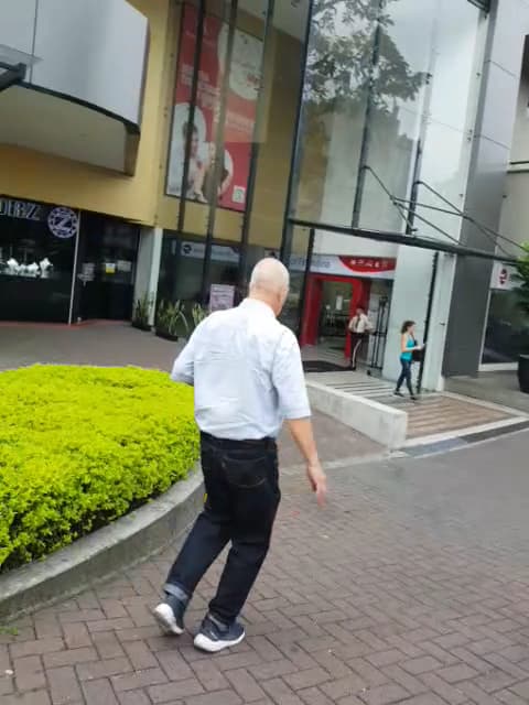 Centro Comercial Pereira Plaza — foto