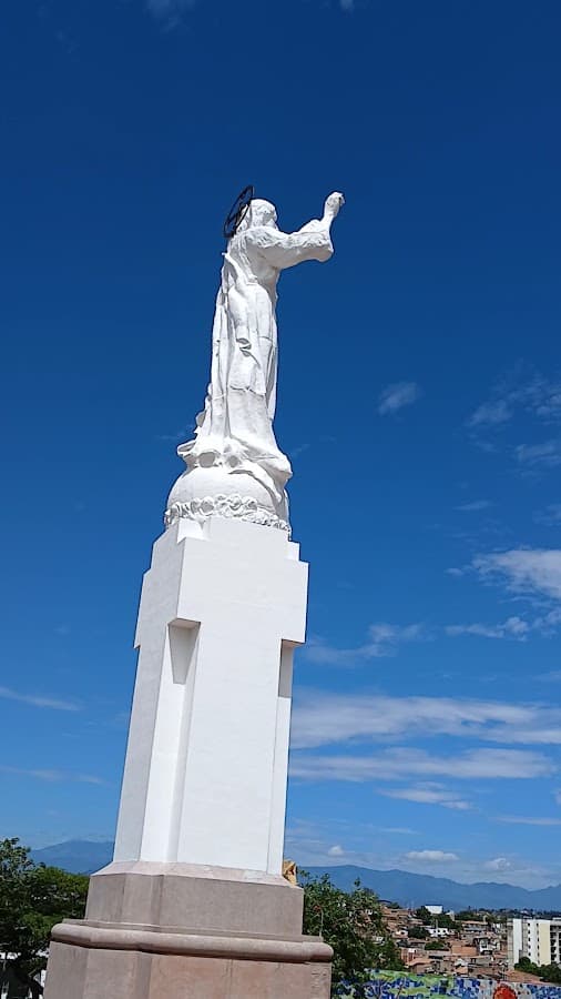 Monumento Histórico Cristo Rey — foto