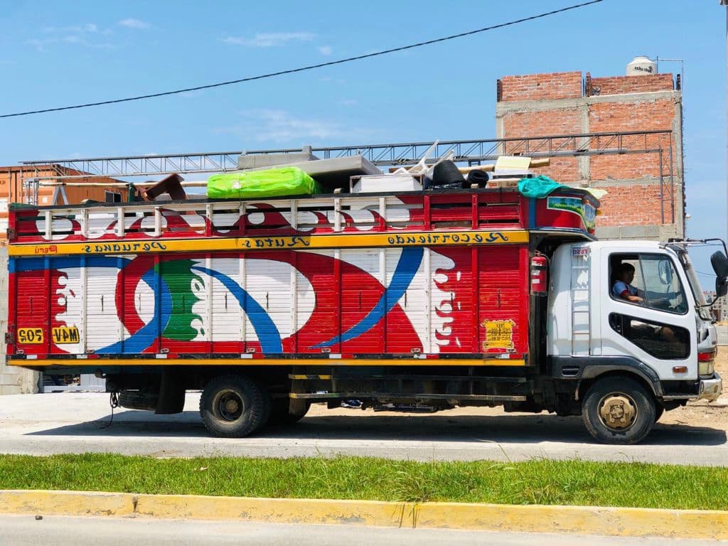 MUDANZAS EL PACIFICO — foto
