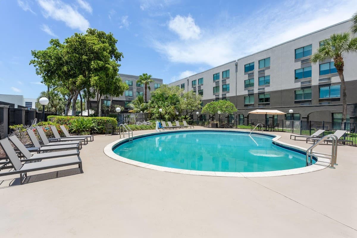 La Quinta Inn & Suites by Wyndham Ft Lauderdale Cypress Cr — foto
