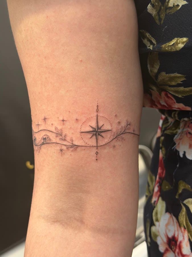 PHOENIX LYON TATTOOS — foto