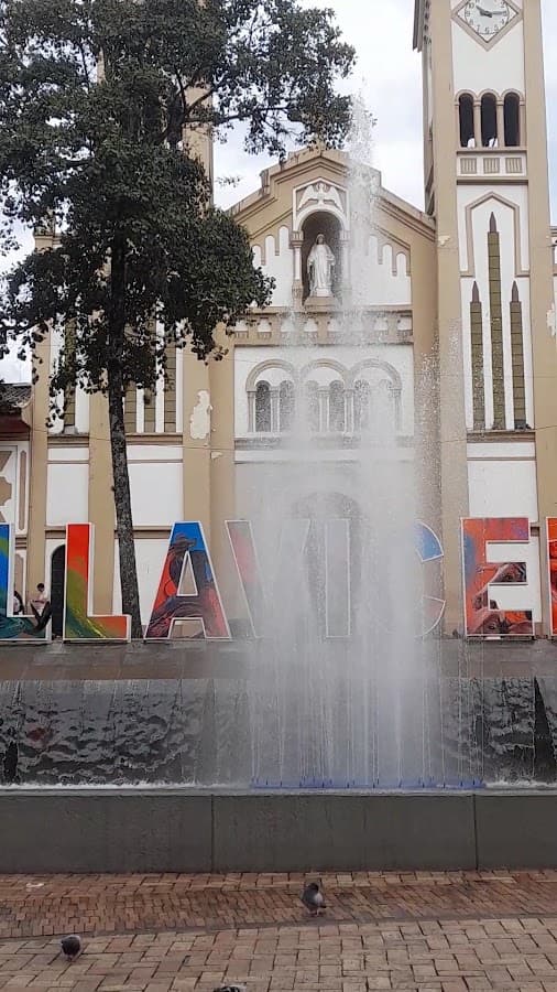 Parque principal villavo — foto