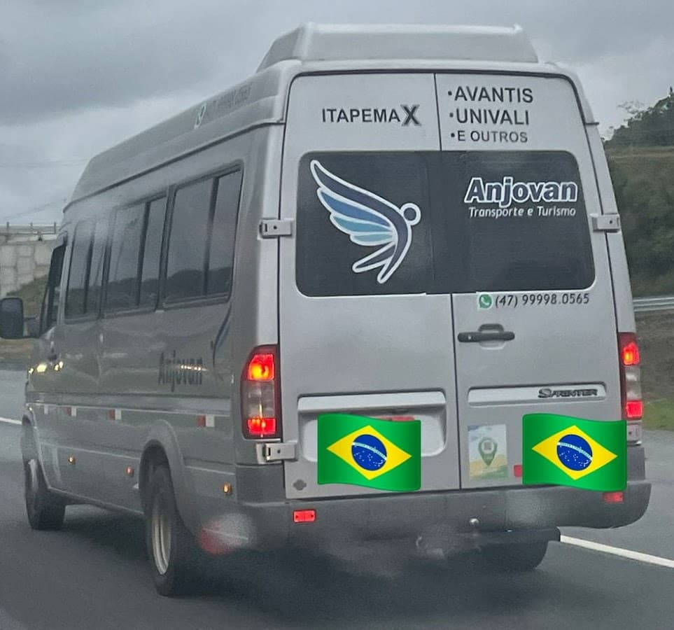 Transporte e Turismo Anjo Van — foto