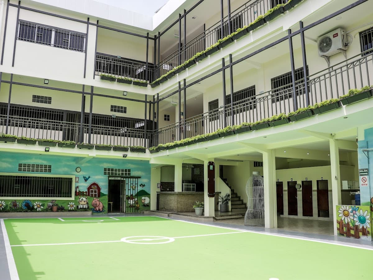 Unidad Educativa Particular "Santo Tomás de Aquino" (O´Neil) — foto