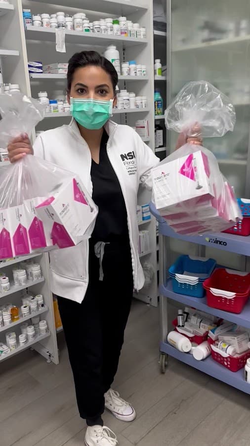 A Plus Pharmacy — foto